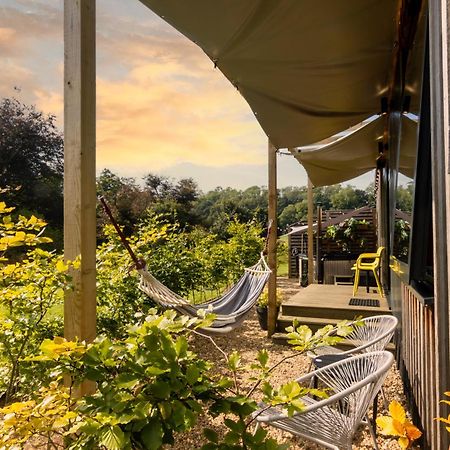 The Hive - Unique Hot Tub Cabin In Millport Exterior foto